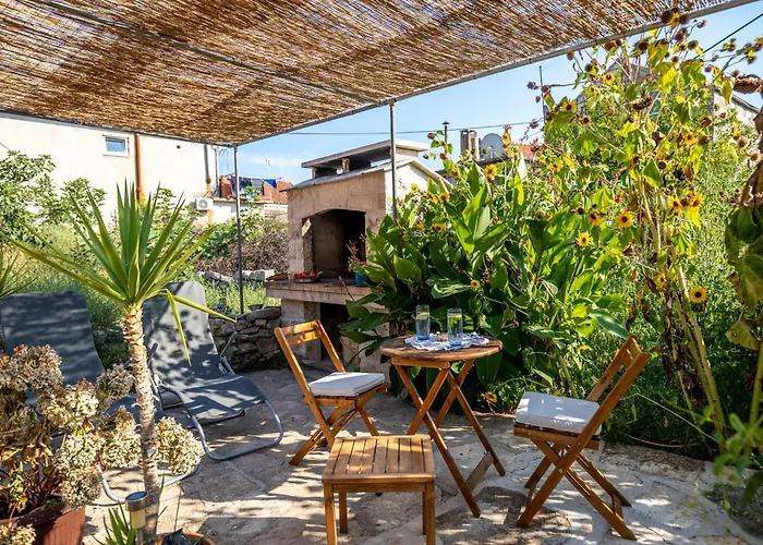 Stone House Harmony Daire *