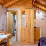 Stone House Harmony 아파트 Zrnovo
