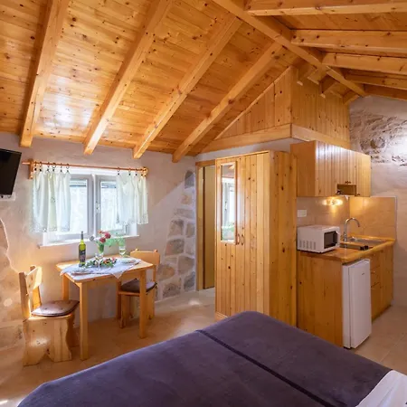 Stone House Harmony * Zrnovo