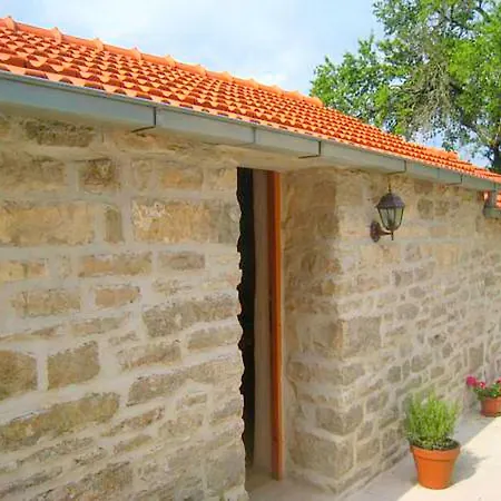 Stone House Harmony Apartment *