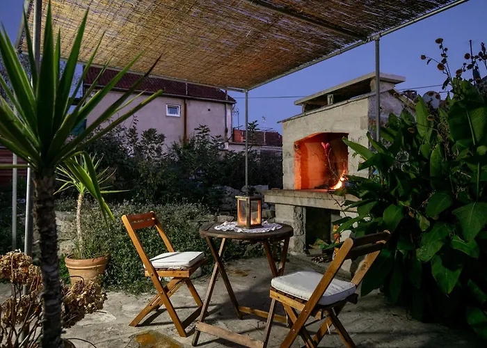 Stone House Harmony Apartman *